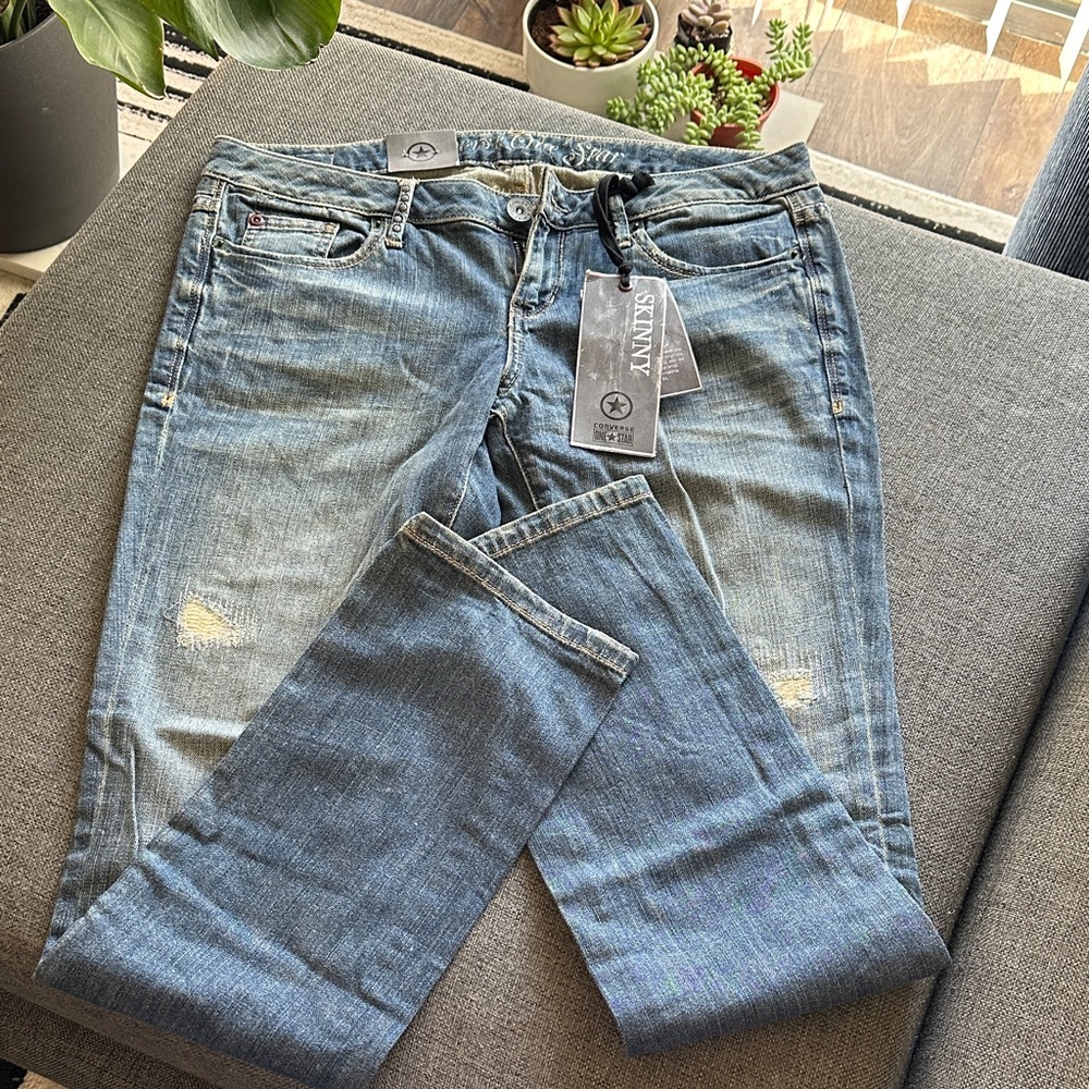 NWT Converse Skinny Low Rise Medusa Wash Jeans